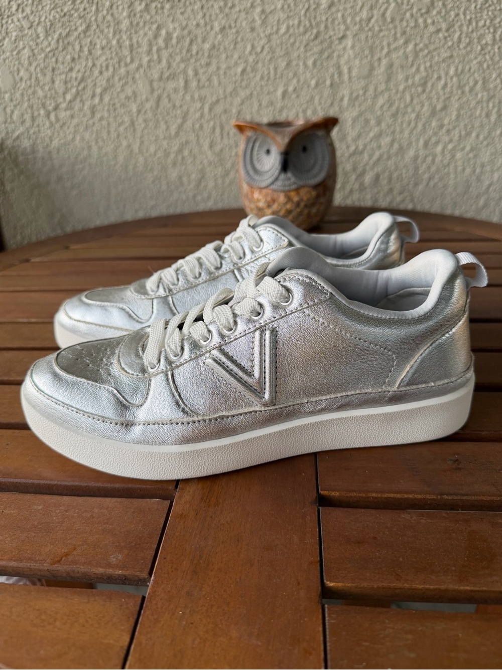 Vionic Metallic Silver Platform Sneakers sz7